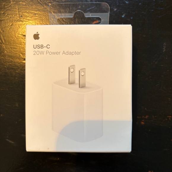 Apple USB-C 20W Power Adapter - Picture 1 of 2